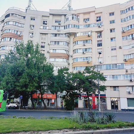 Cozy Apartment In The Center Of บูคาเรสต์ ภายนอก รูปภาพ